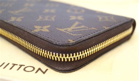 lv wallet zippy